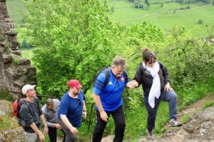 Une journée de business coaching en équipe en plein air pour travailler la cohésion et l'esprit d'équipe avec JADE AIR, notre formule innovante de coaching d'équipe outdoor.